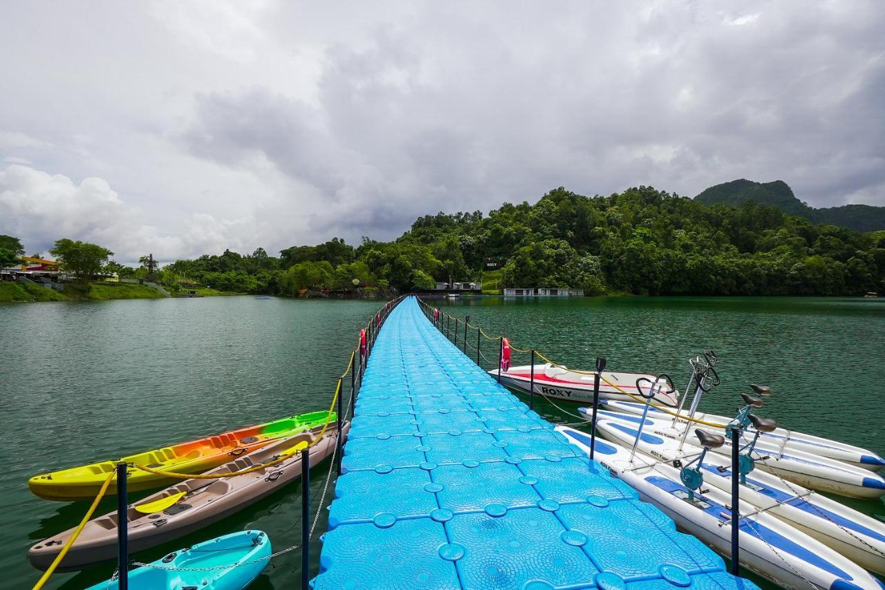 Roxy Tasik Biru Resort City Bau Exterior foto