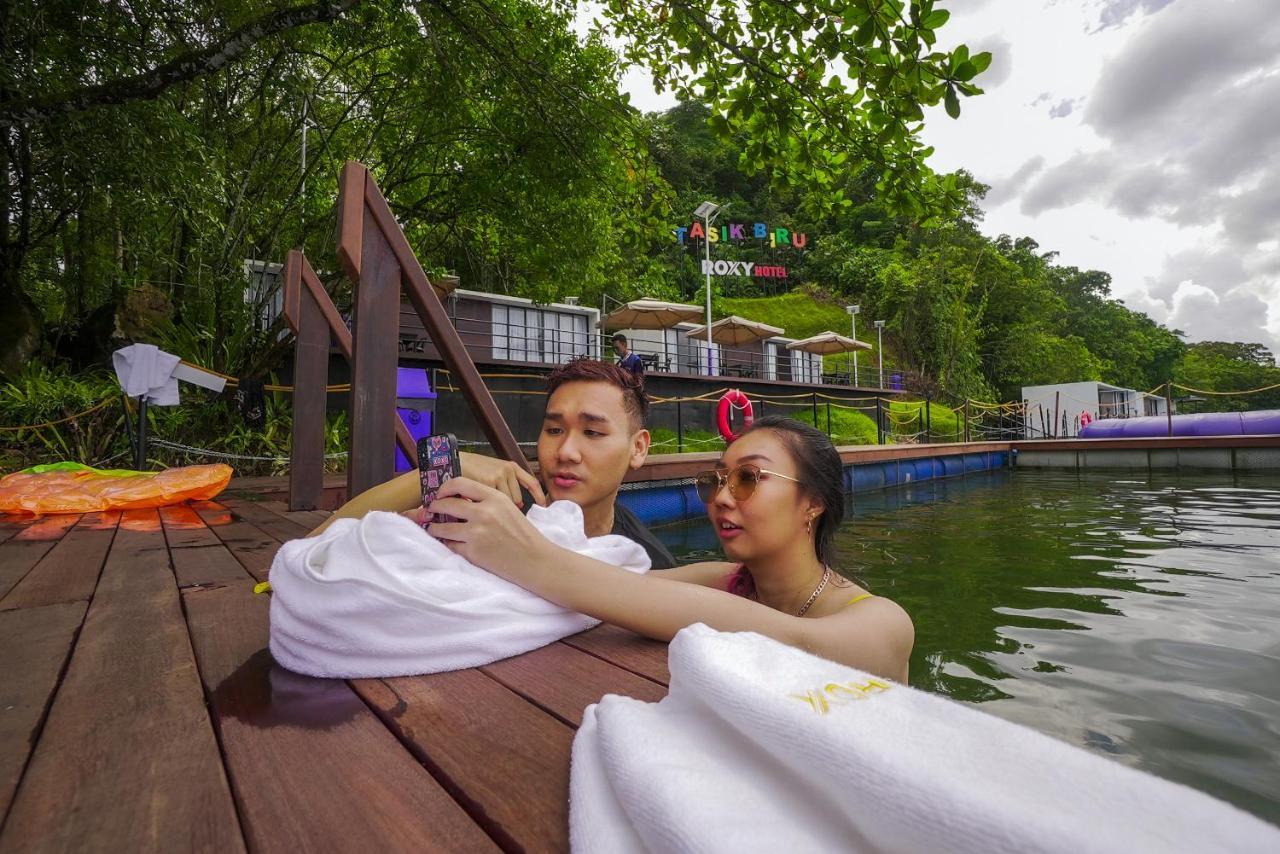 Roxy Tasik Biru Resort City Bau Exterior foto